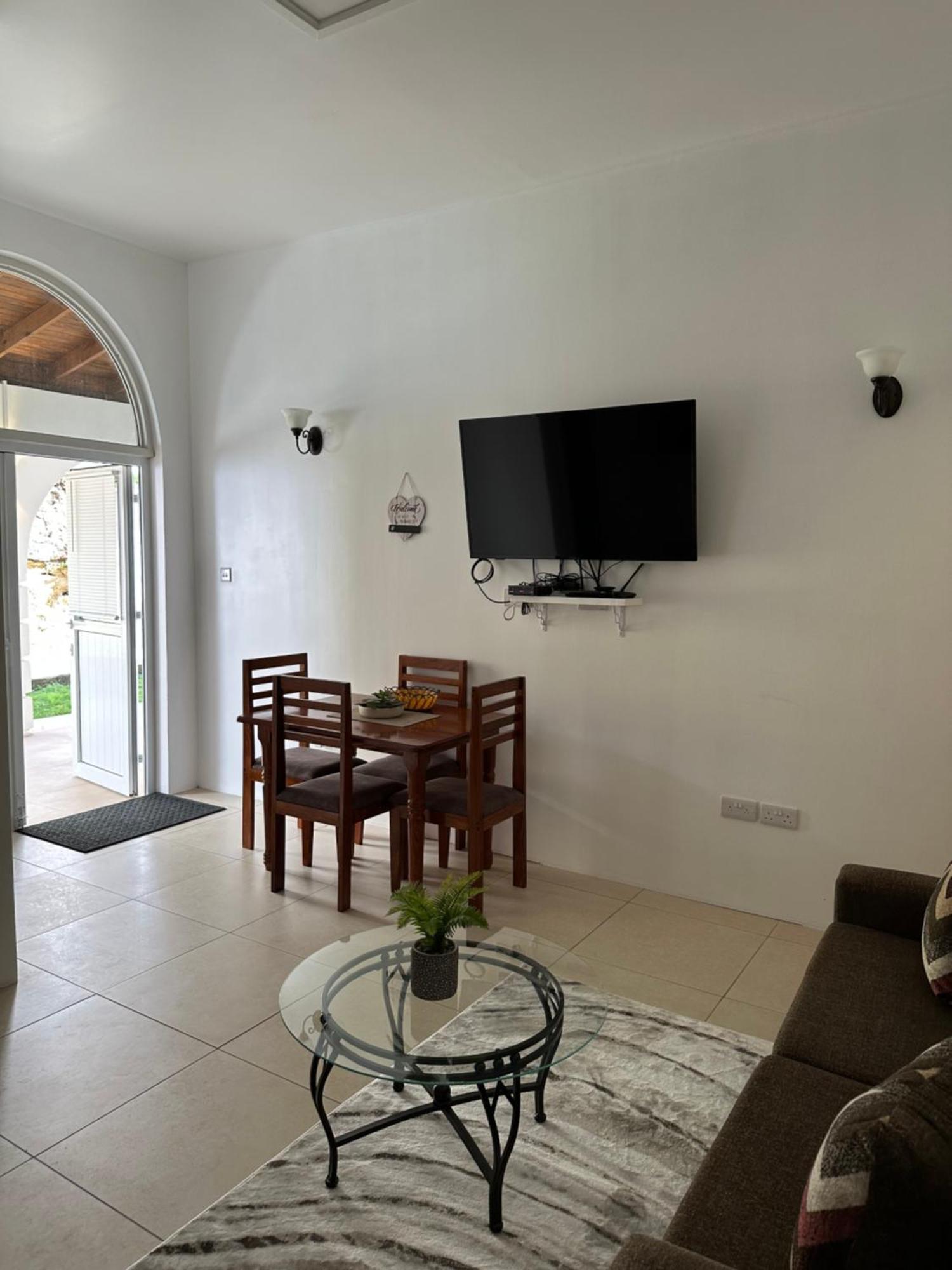 Eldorado Guesthouse & Car Rental Розо Экстерьер фото